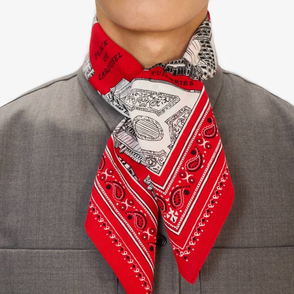 NEW INOUI EDITIONS women's louvre 65 square scarf in red